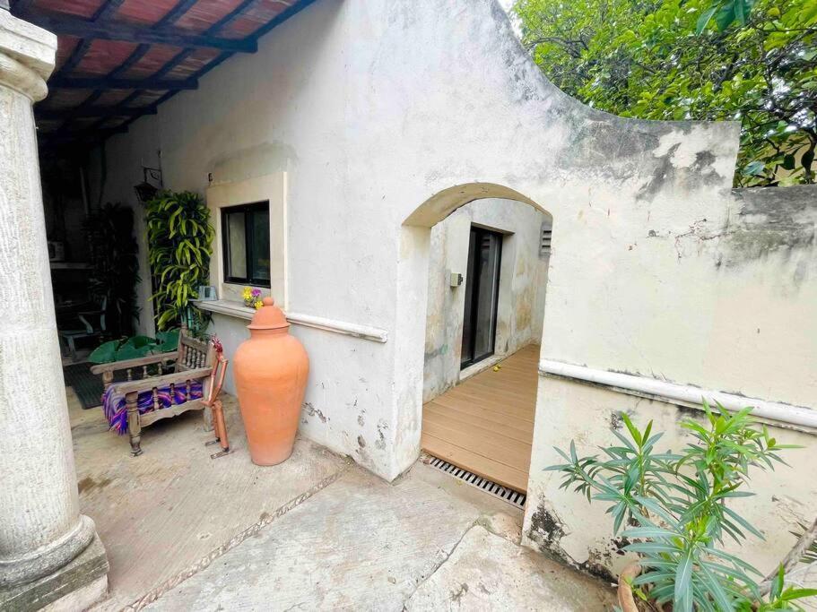 House Dzalbay Santa Lucia With Hot Tub Villa Mérida Esterno foto